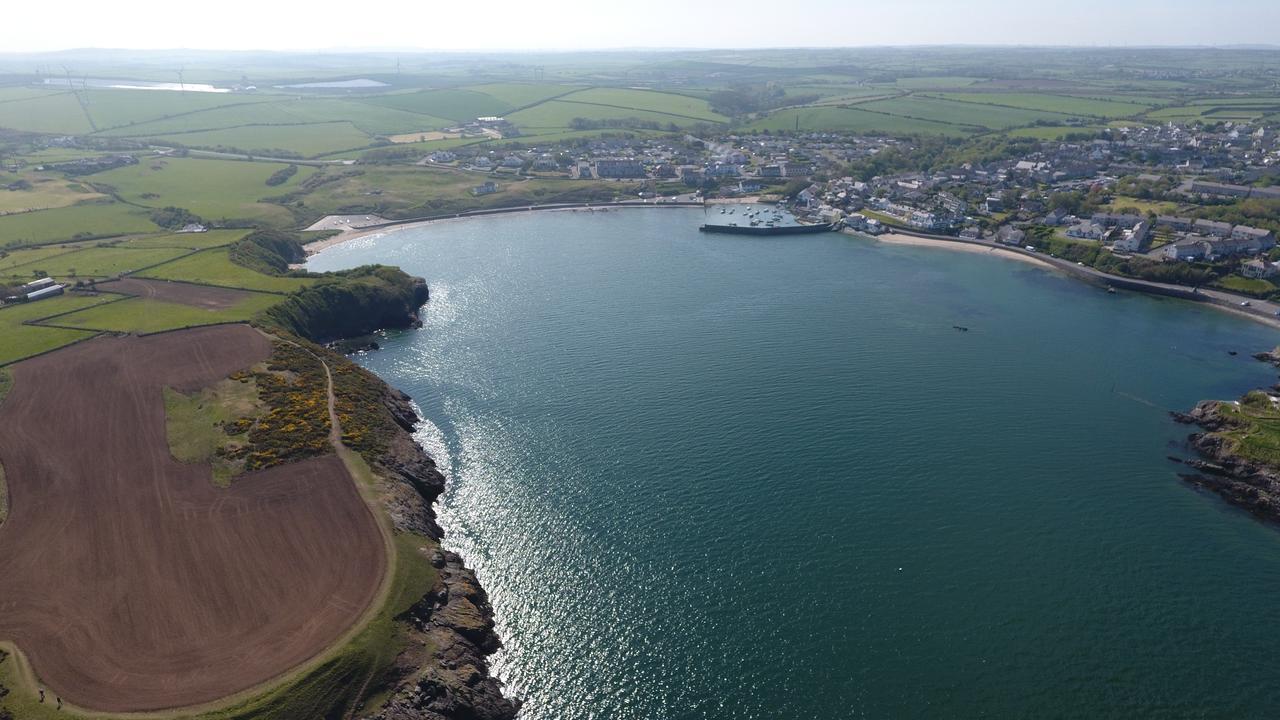 Castellor Bed & Breakfast Cemaes Exterior foto